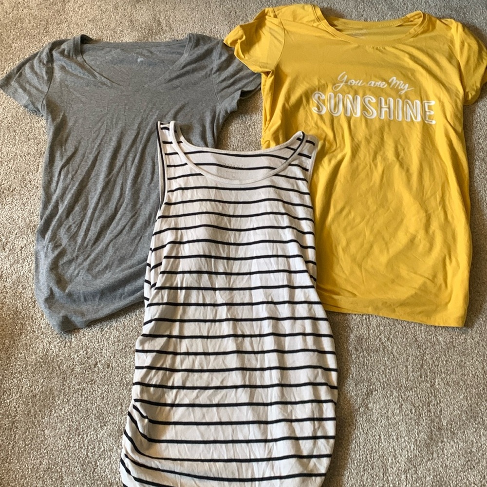 Bundle of maternity tops